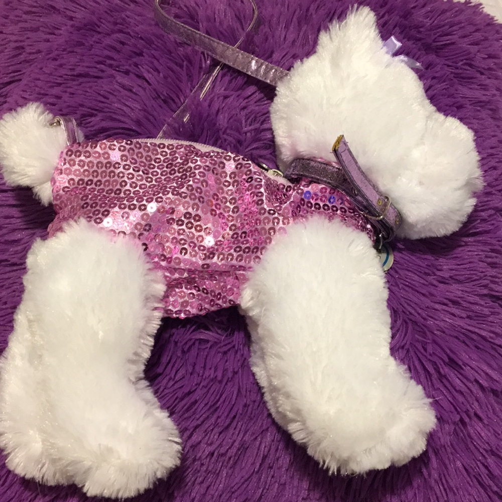A cute puppy purse